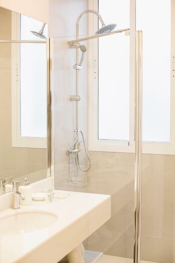 Stylish And Wide- 3Bdr 3Bth- Los Remedios Seville Exterior photo