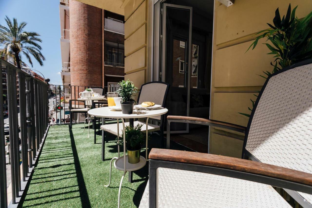 Stylish And Wide- 3Bdr 3Bth- Los Remedios Seville Exterior photo